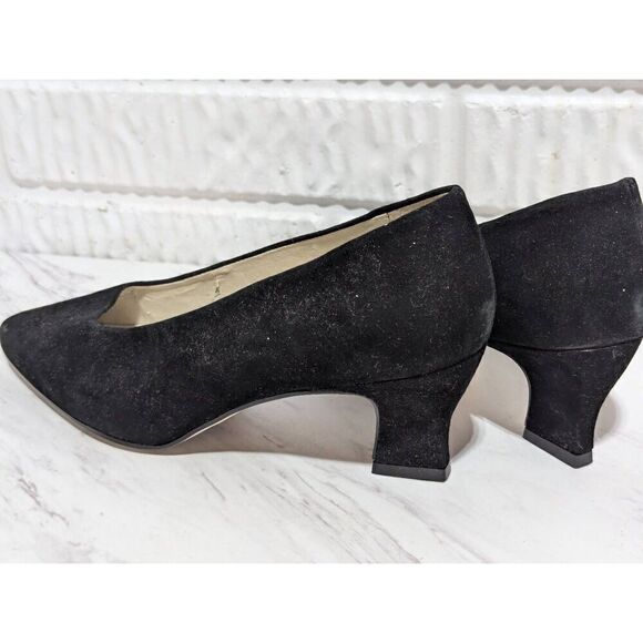 Enzo Angiolini Women's Black Solid Suede Pointed Toe Slip-On Pump Size 9.5M NWT - Picture 3 of 10